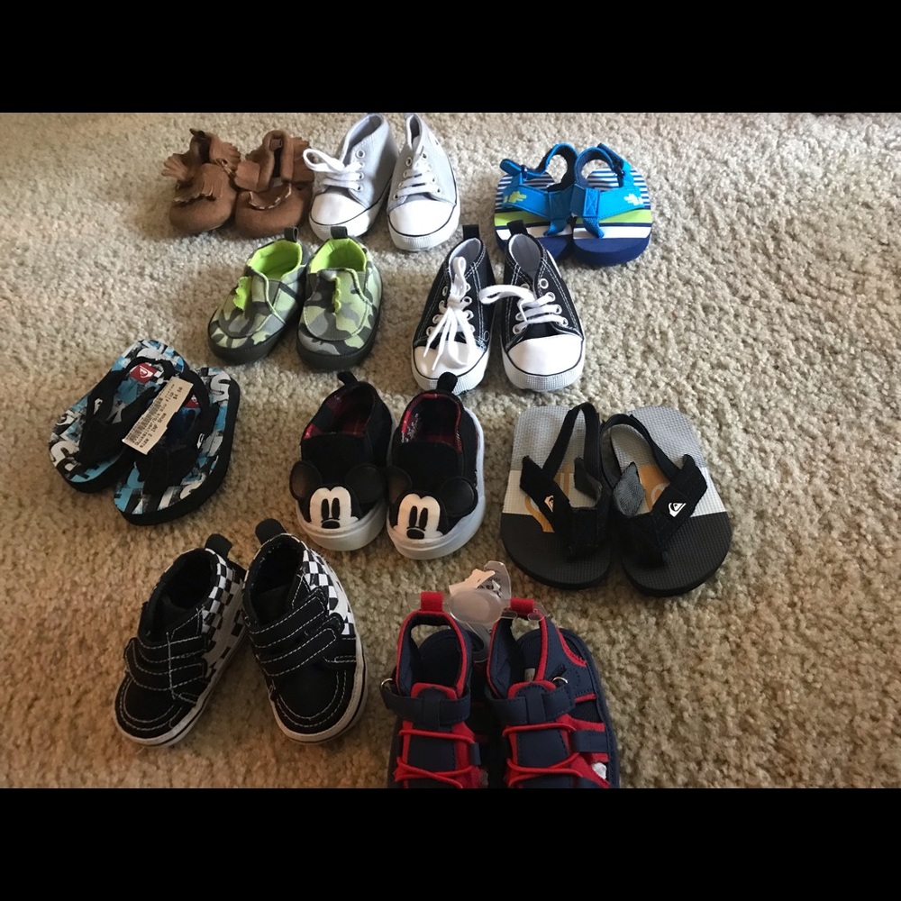 10 pairs of size 2 & 3 infant shoes